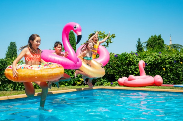 Top Reasons to Invest in a Plunge Pool on the Sunshine Coast